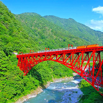 黑部峽谷鐵道北陸溫泉5日‧立山黑部.秘境上高地‧四季彩館‧合掌村‧燒肉美食.(小松進名古屋出)